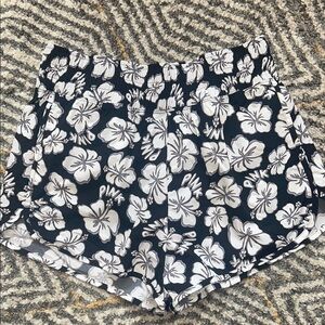 Victoria’s Secret PINK Floral Print Women's Shorts Sz M